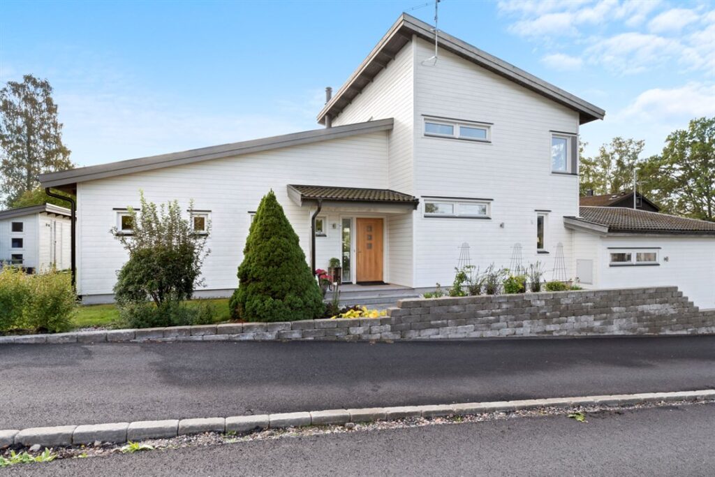 Avloppsrensning i 2 planshus. Hagsätra Långsjö. Älvsjö